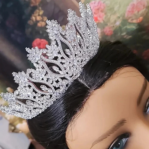 ( New Arrival ) Come Away With Me, 8pc. Wedding Tiara Ensemble - Picture 14 of 14